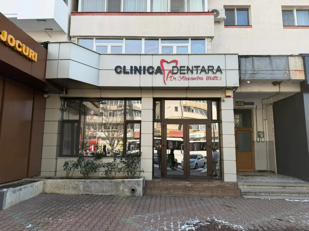 Clinica Dentară Dr. Alexandru Năstase, Bulevardul Dacia, Mioveni