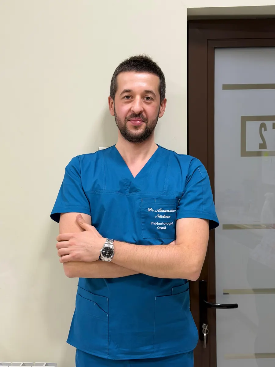 Dr. Alexandru Năstase în clinica din Mioveni
